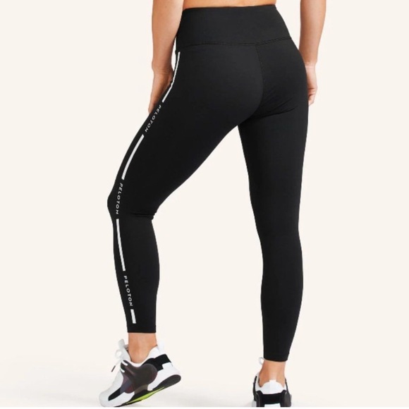 NWT Peloton High Waist Leggings Here Now Activewear Black Logo, size L - Picture 2 of 5